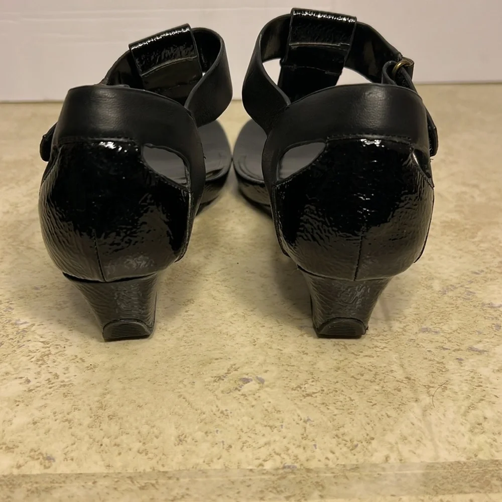 Women's sandals - Reaction by Kenneth Cole - Picture 4 of 7